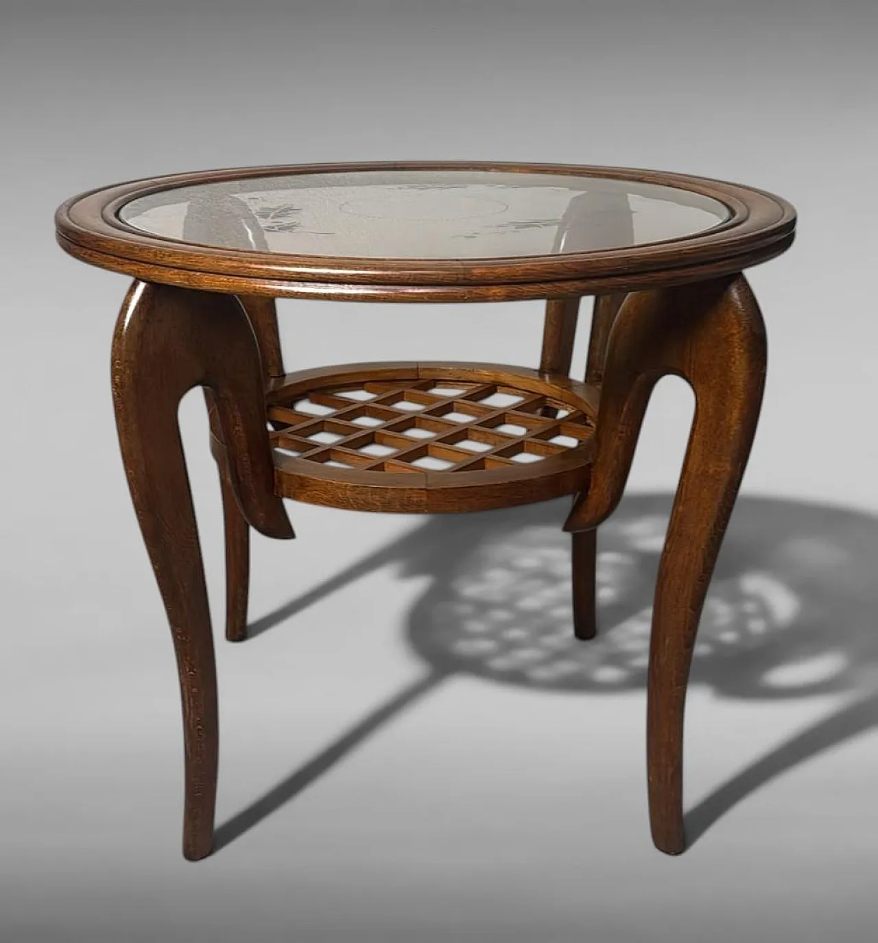 Tavolino in noce di Paolo Buffa con piano in vetro smussato, anni '50 3