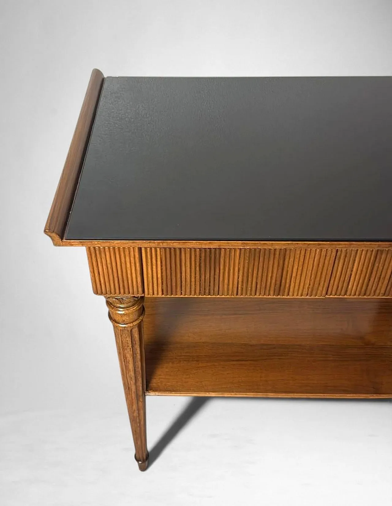 Mid-Century Modern pair of wooden nightstands with glass tops, 1950s 15