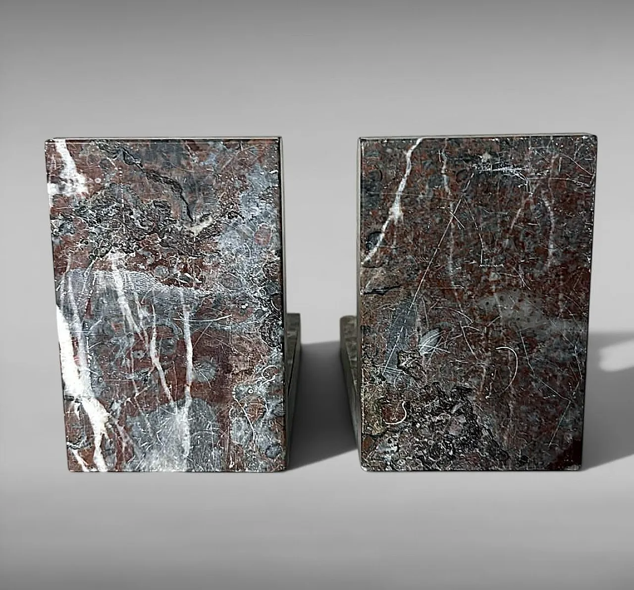 Pair of Art Deco bookends in polychrome marble, 1930s 7