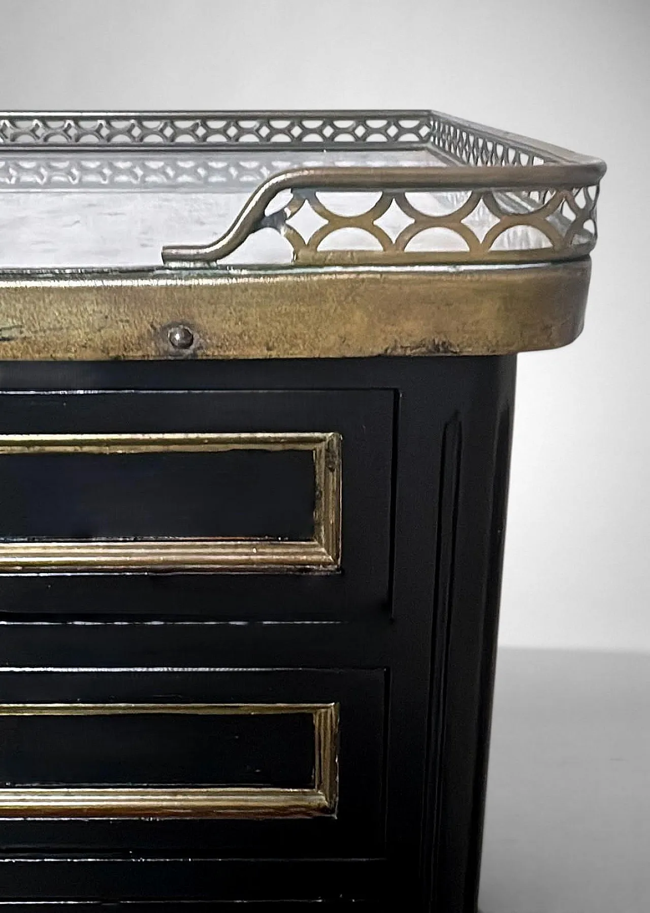 Night stand in lacquered wood and Carrara marble, 19th century 18