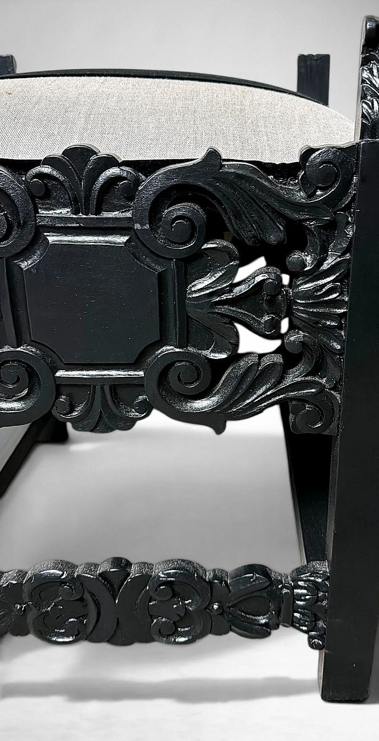 Neo-Renaissance style bench carved eood and linen blend, 19th century 12