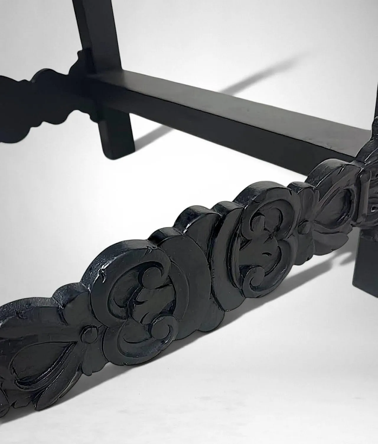 Neo-Renaissance style bench carved eood and linen blend, 19th century 15