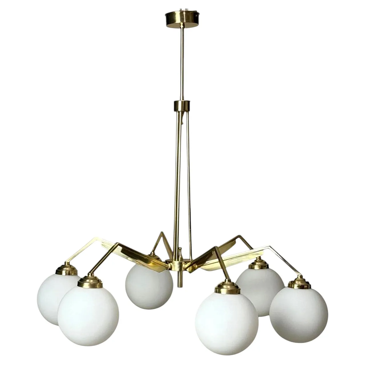 Lampadario in ottone in stile Stilnovo con globi in vetro opalino, 900 1