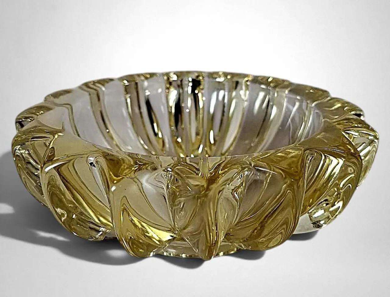 Art Deco molded glass bowl attributed to Pierre D'Avesn, 1930s 2