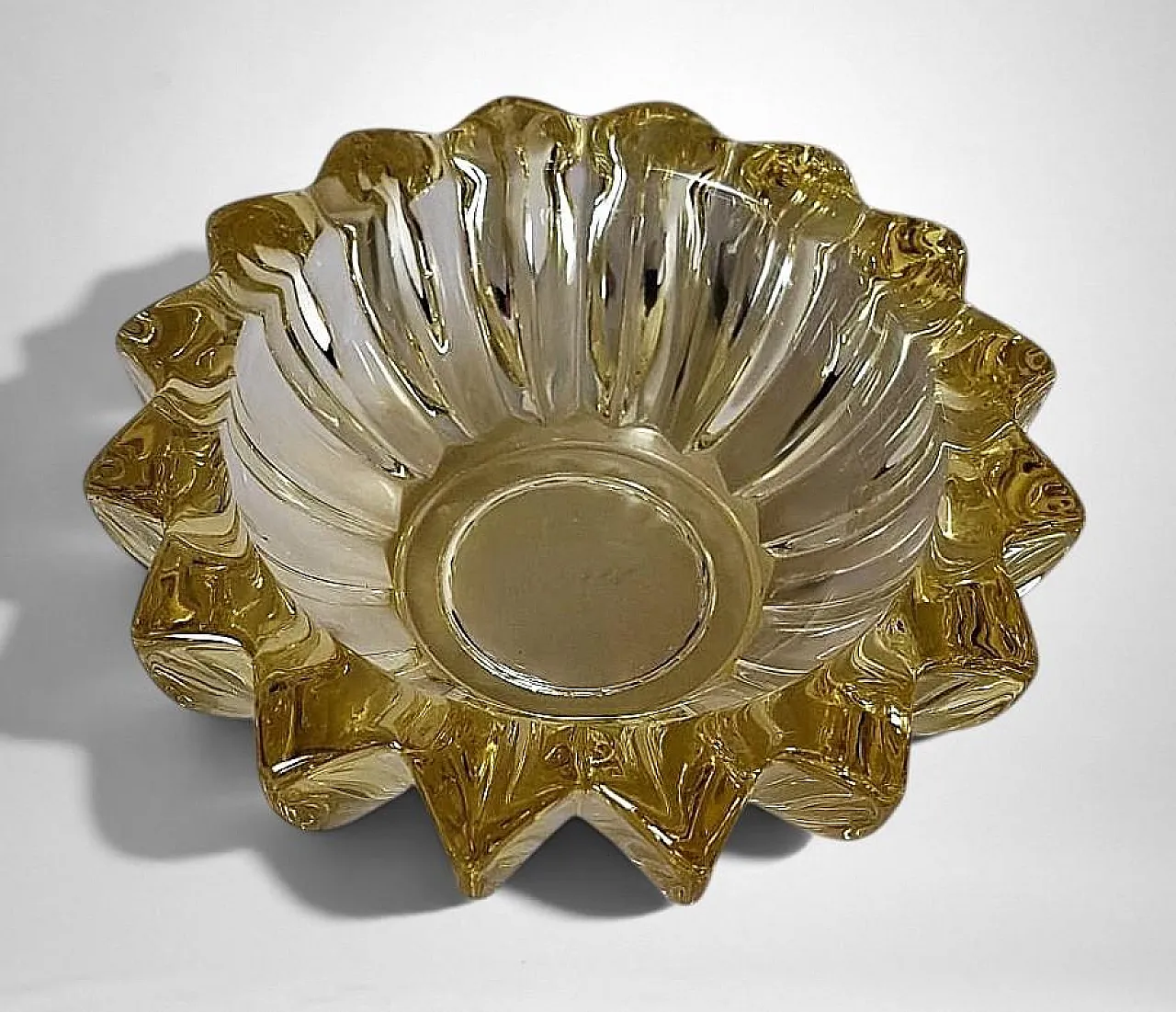 Art Deco molded glass bowl attributed to Pierre D'Avesn, 1930s 8
