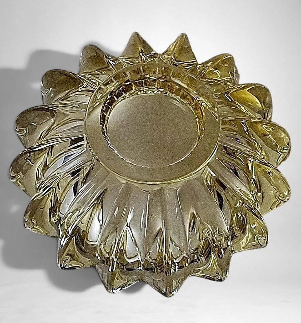 Art Deco molded glass bowl attributed to Pierre D'Avesn, 1930s 10