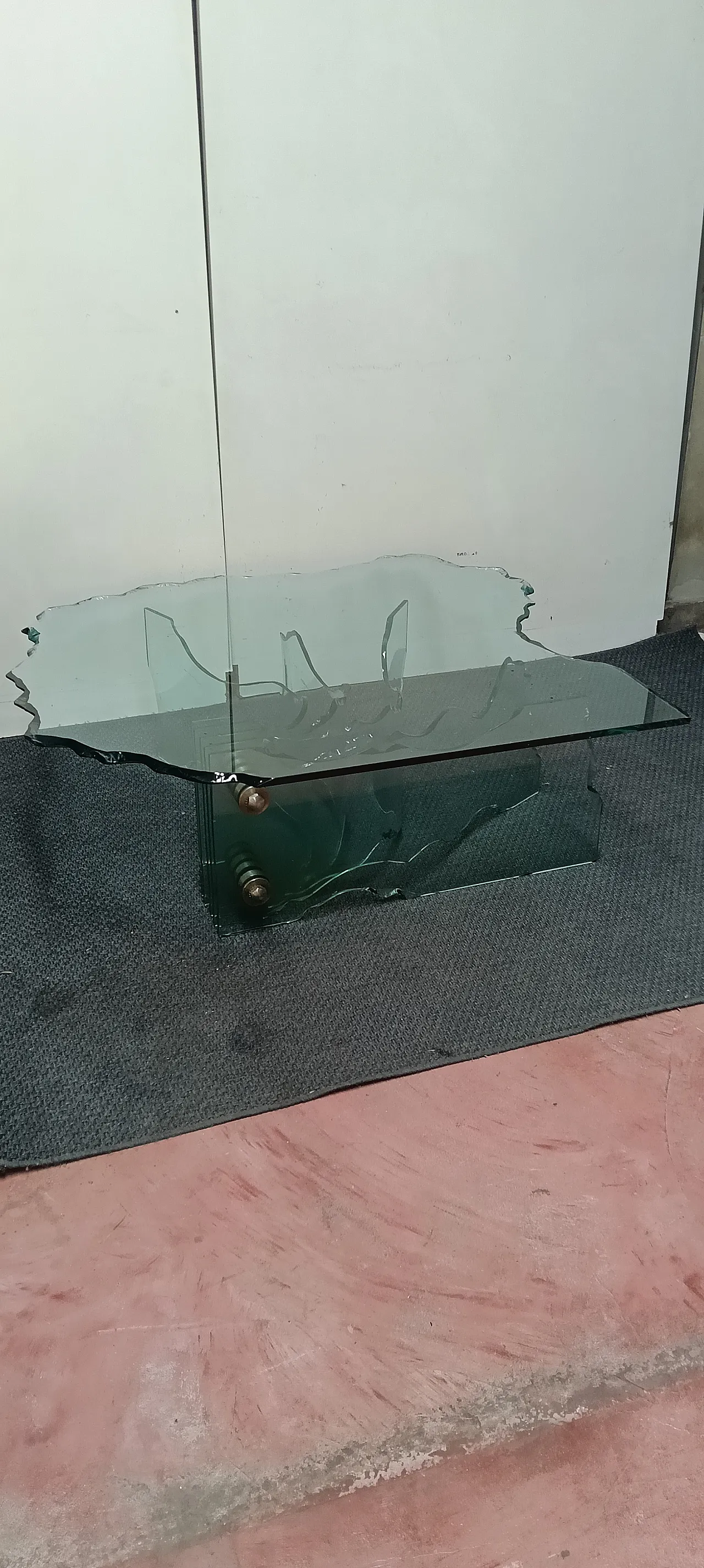 Fiall Shell table 18