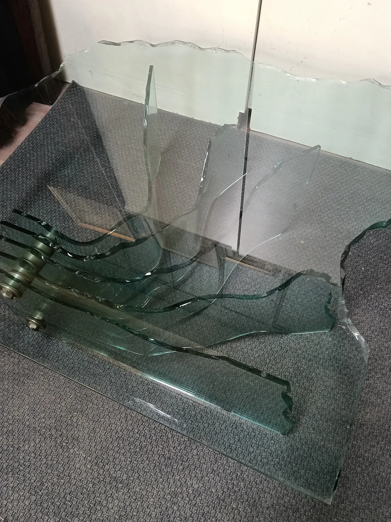Fiall Shell table 21