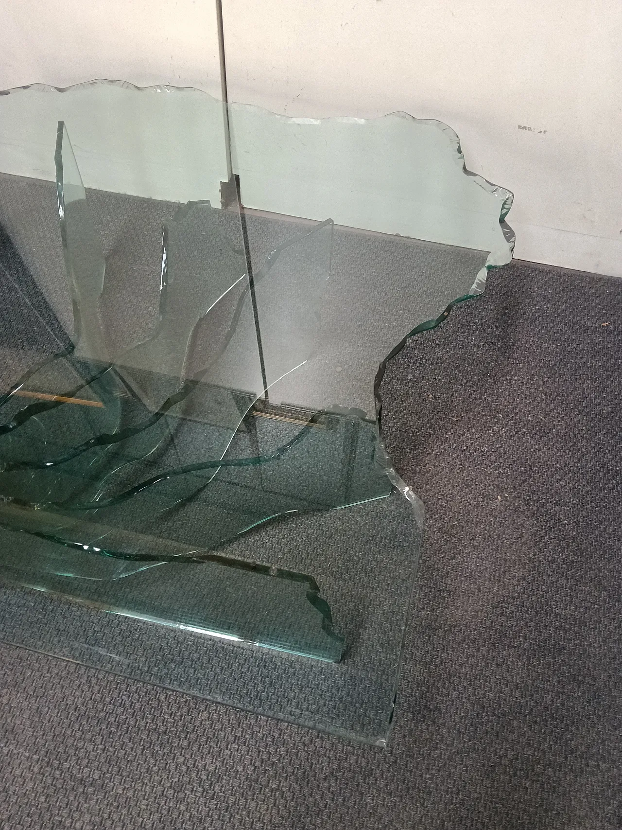 Fiall Shell table 22