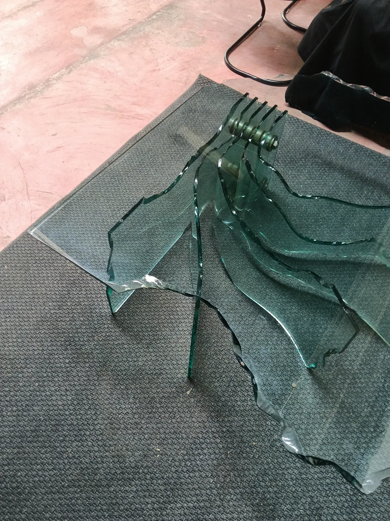 Fiall Shell table 25