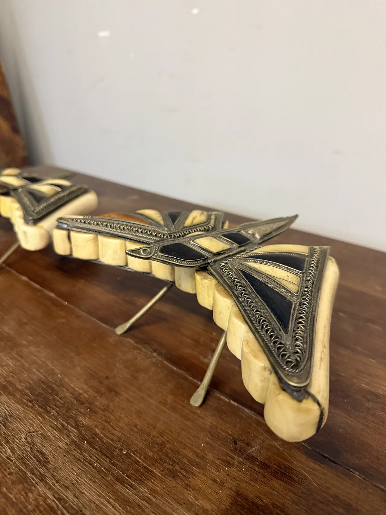 Pair of butterfly jewelry boxes in bone and carved wood, 1970s 3