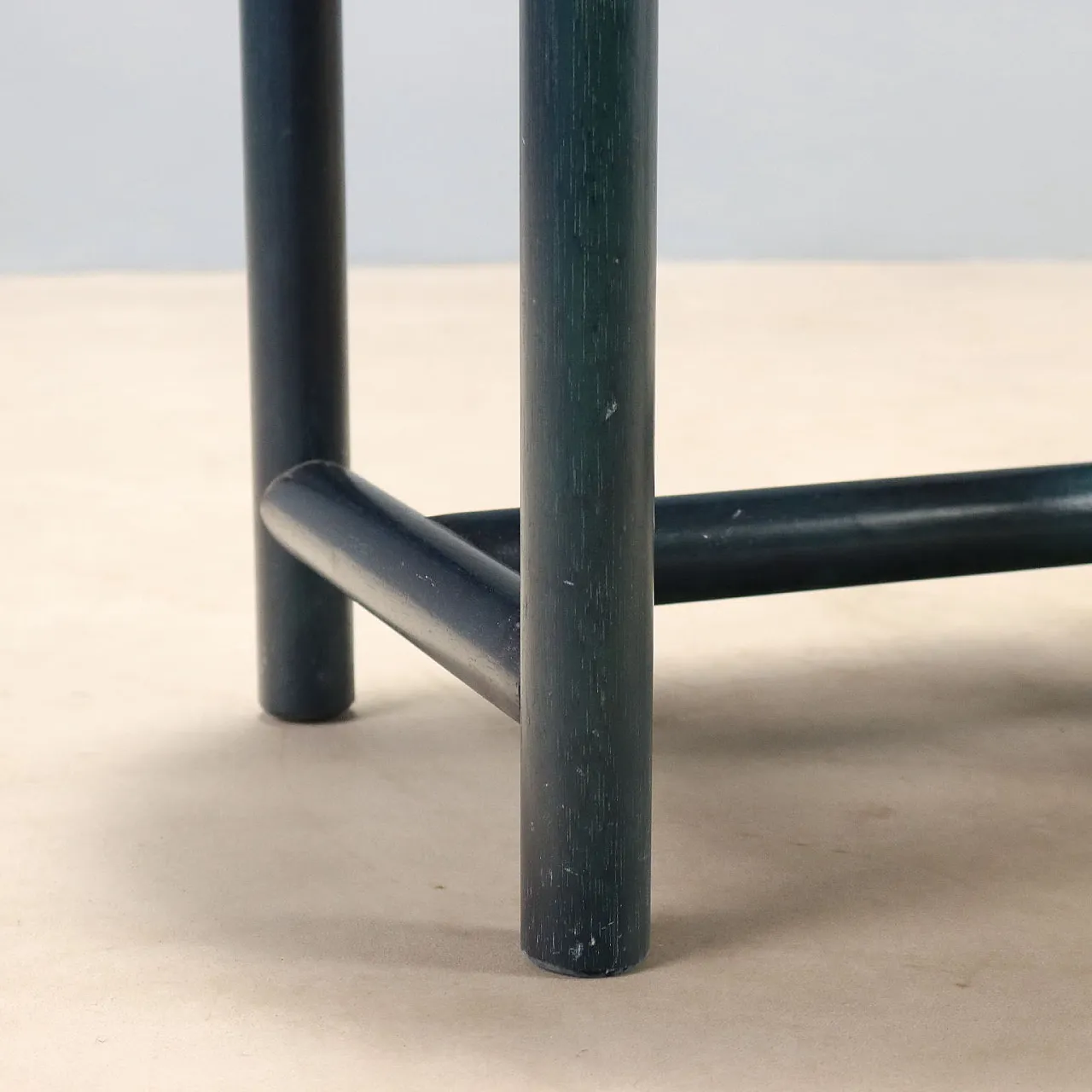 Comodino in legno di Roberti Rattan, anni '80 5