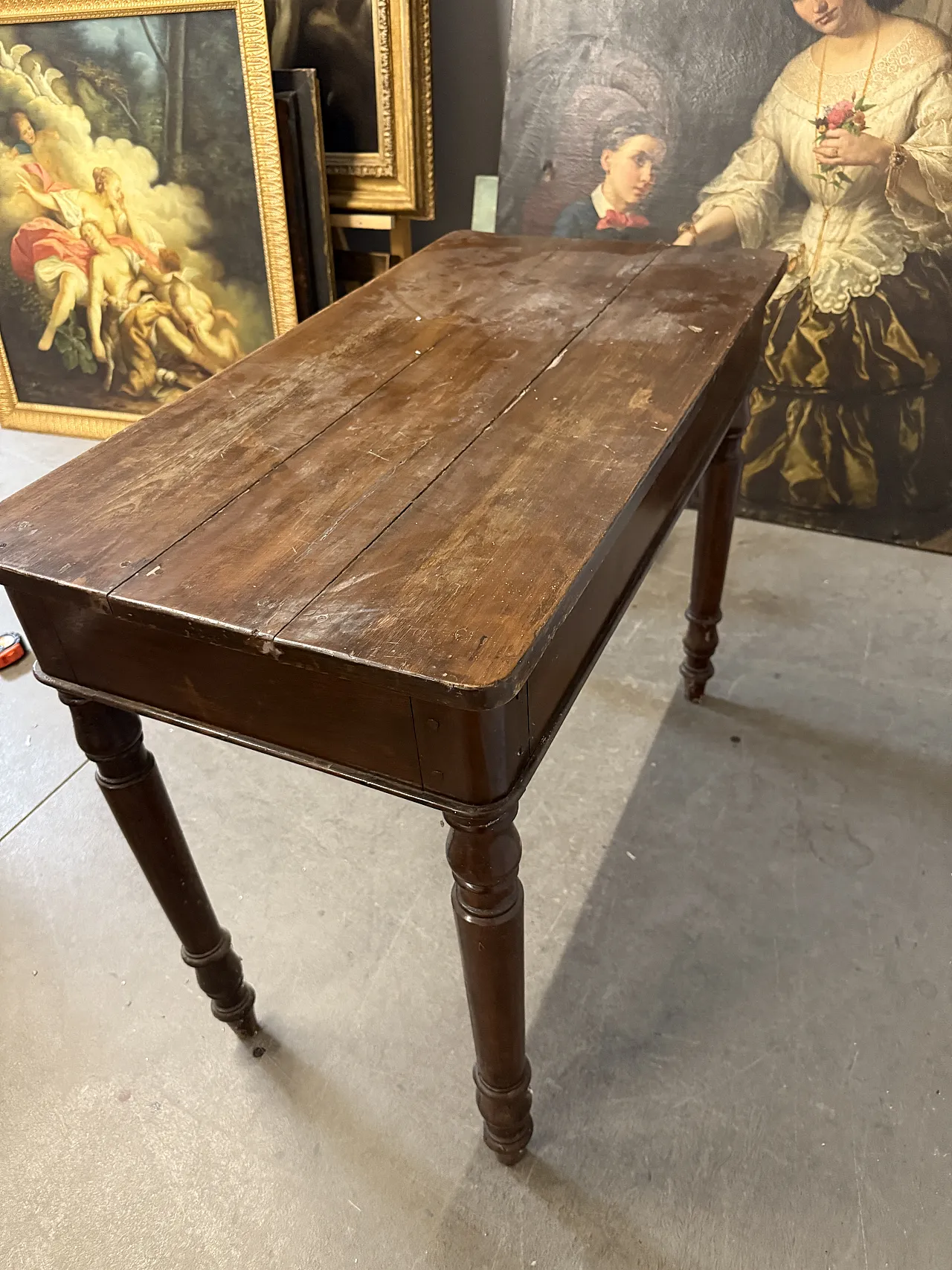 Writing table in Umbrian or solid walnut, 19th century 10