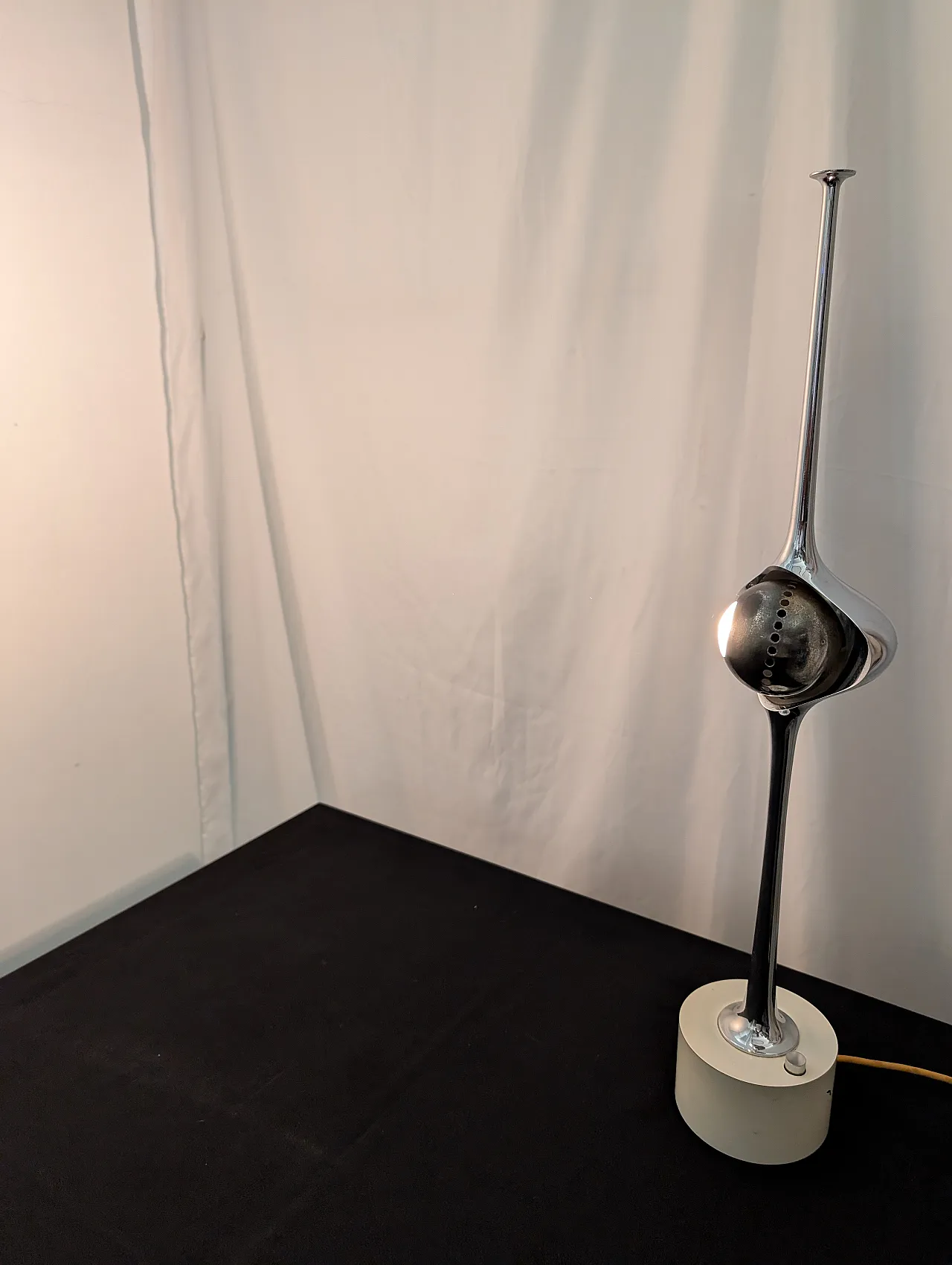 Cobra table lamp in chromed steel by Arredoluce from the 1960s 10