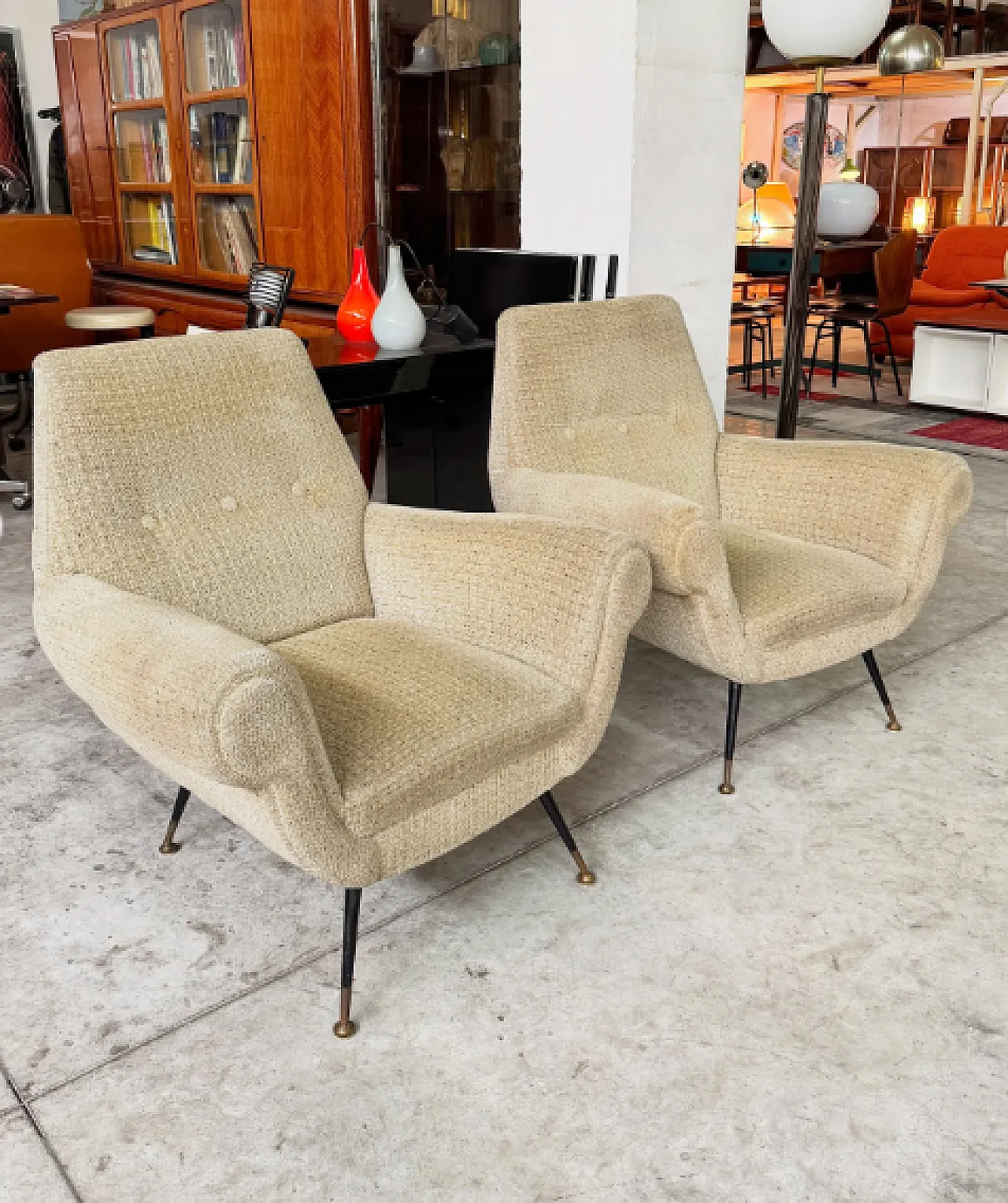 Pair of Gigi Radice armchairs for Minotti, 1950s 4