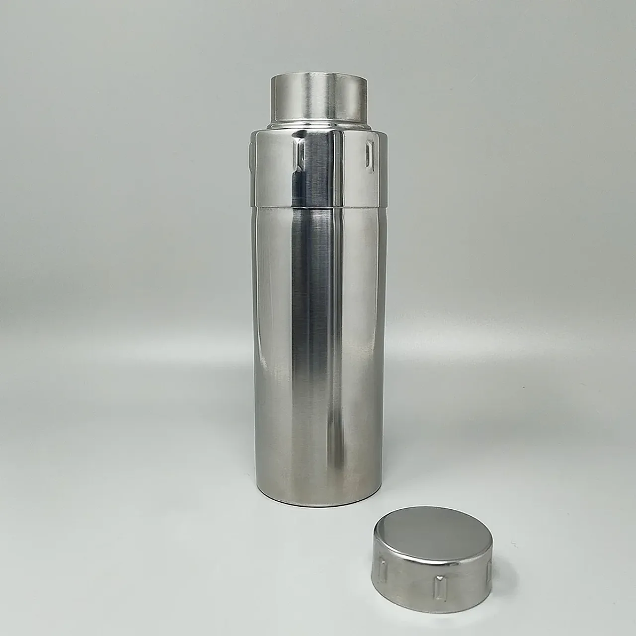 Shaker da cocktail di Gio Ponti per Fratelli Calderoni, anni '70 2