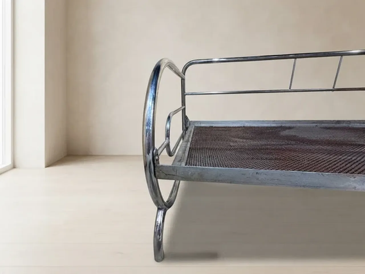 Telaio del divano letto in acciaio tubolare cromato, metà '900 3