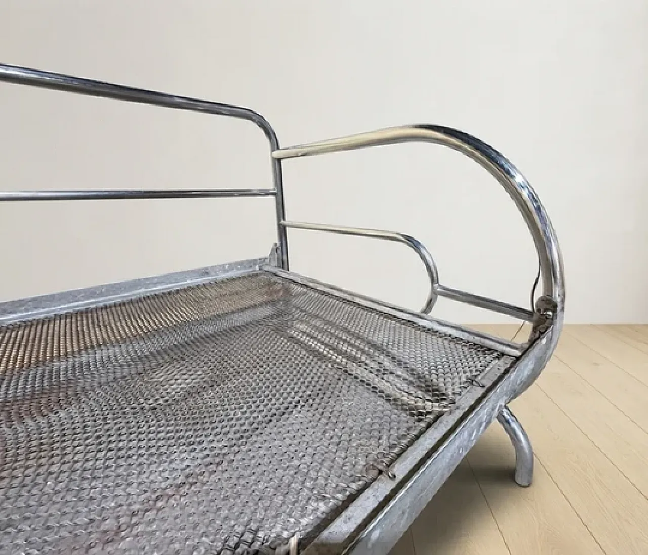 Telaio del divano letto in acciaio tubolare cromato, metà '900 9