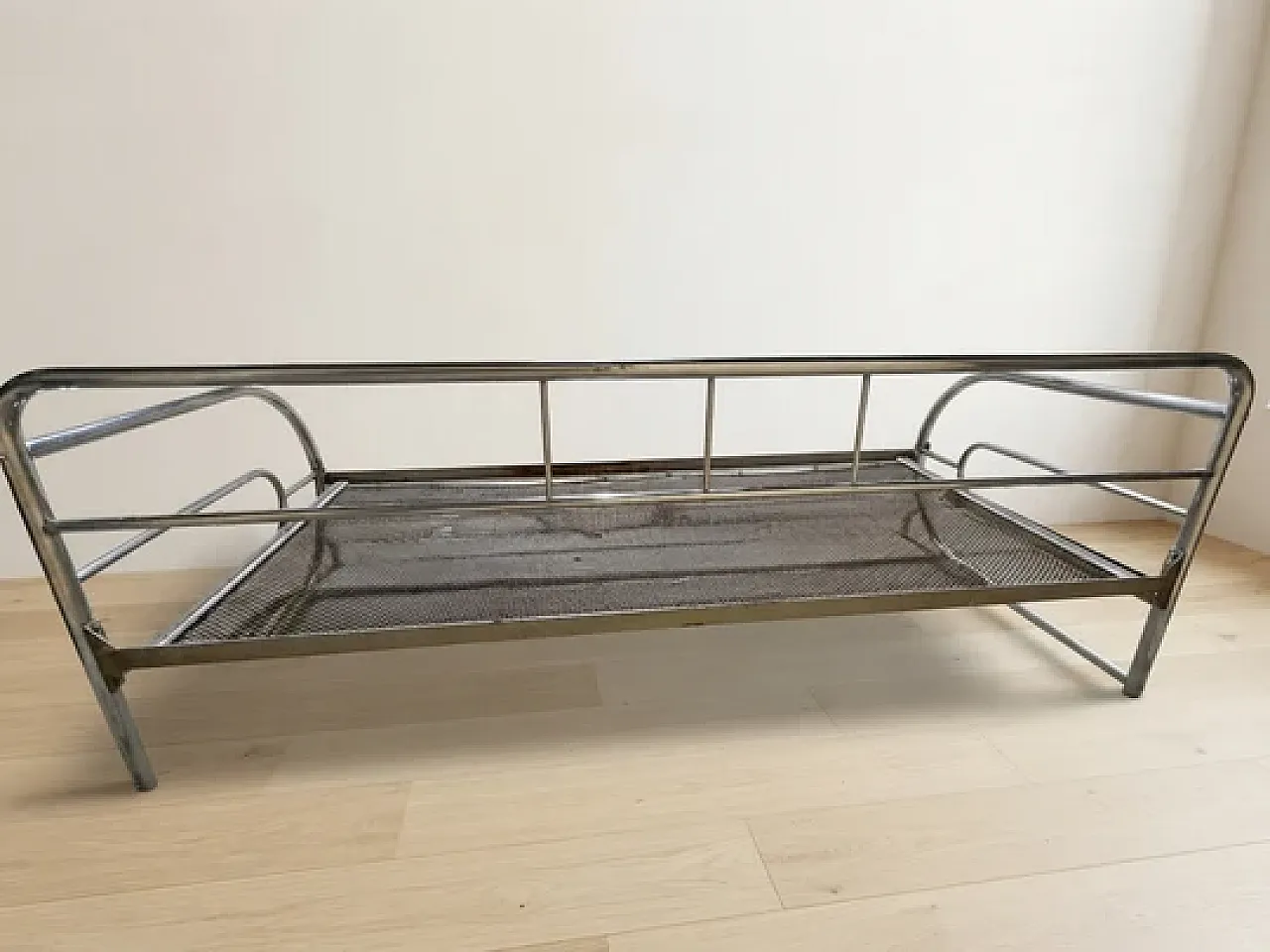 Telaio del divano letto in acciaio tubolare cromato, metà '900 11