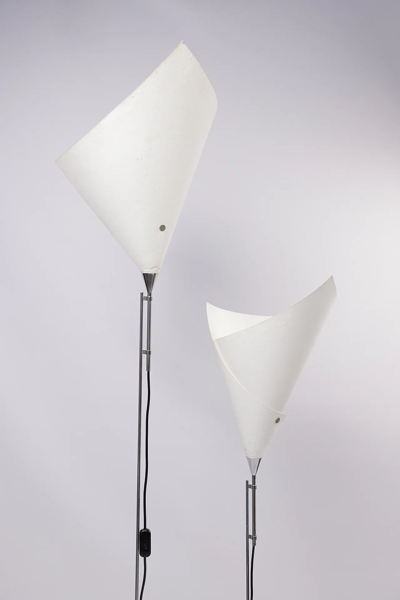 Coppai di lampade da terra Calla Marcello Cuneo, anni '70 6