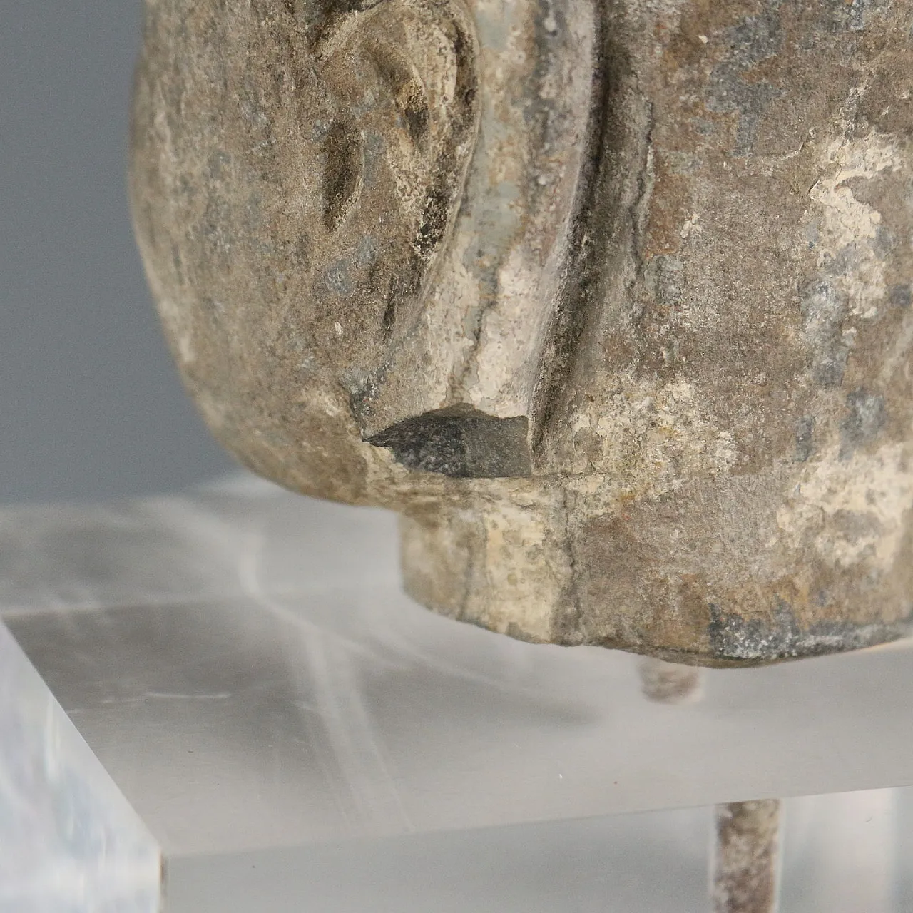 Buddha, scultura in pietra e plexiglass, '900 6