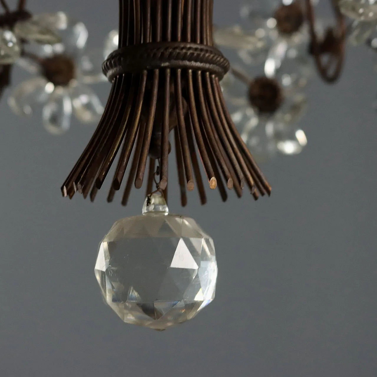 Lampadario in metallo ramato e vetro a sei luci, '900 6