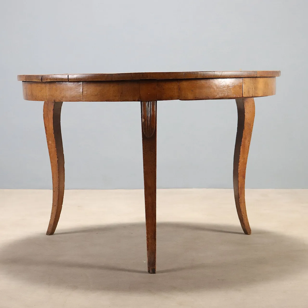 Round table with drawer and wavy legs, 19th century 9