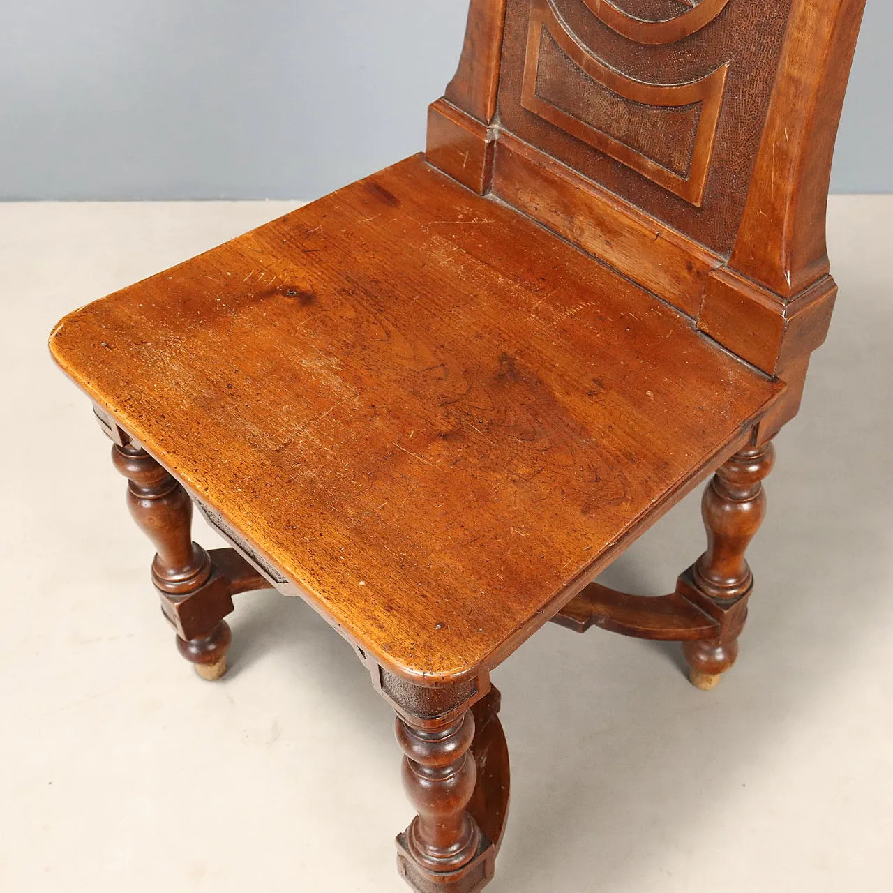 Coppia di sedie in noce stile Barocco, fine '800 9