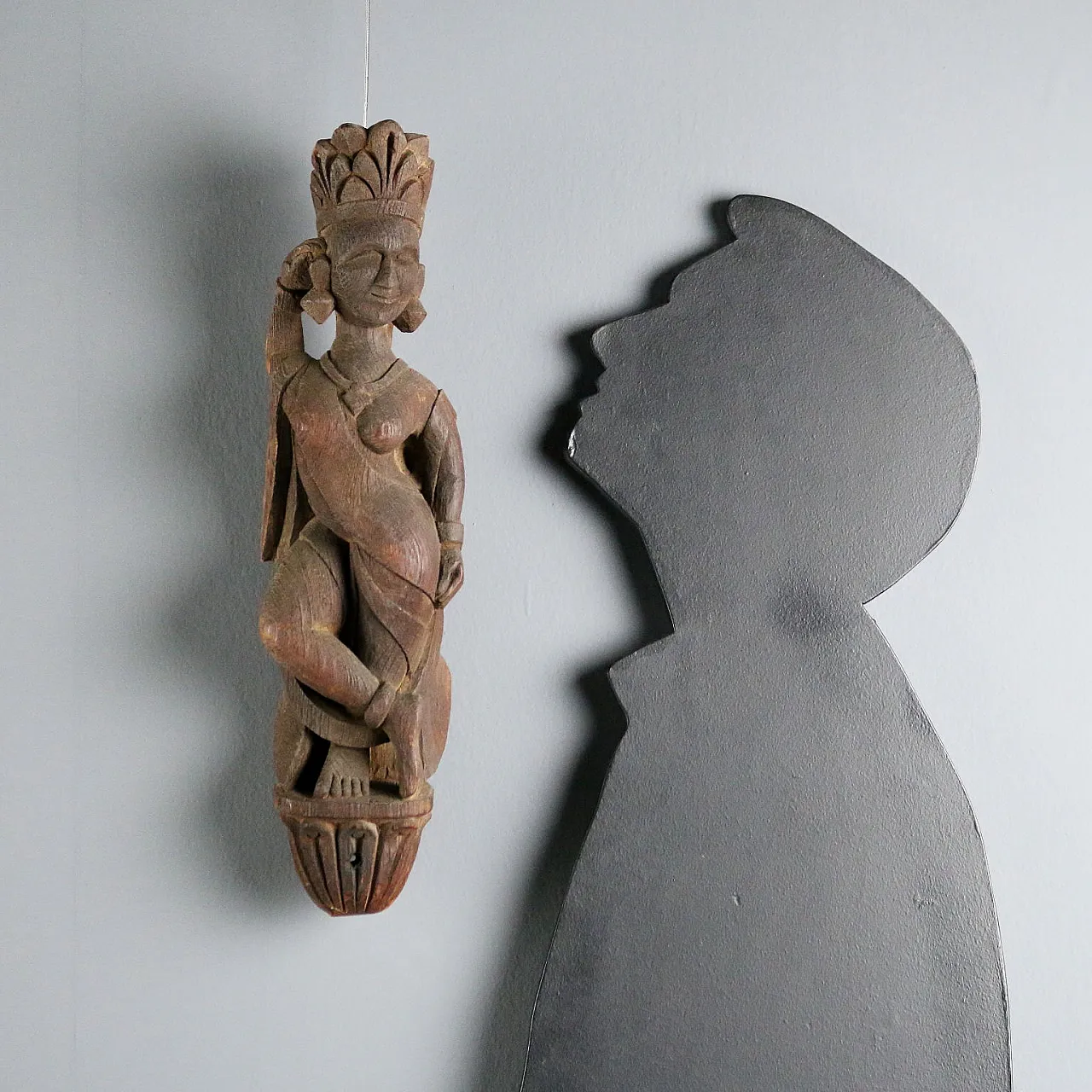 Deity female figure wooden sculpture, 20th century 2
