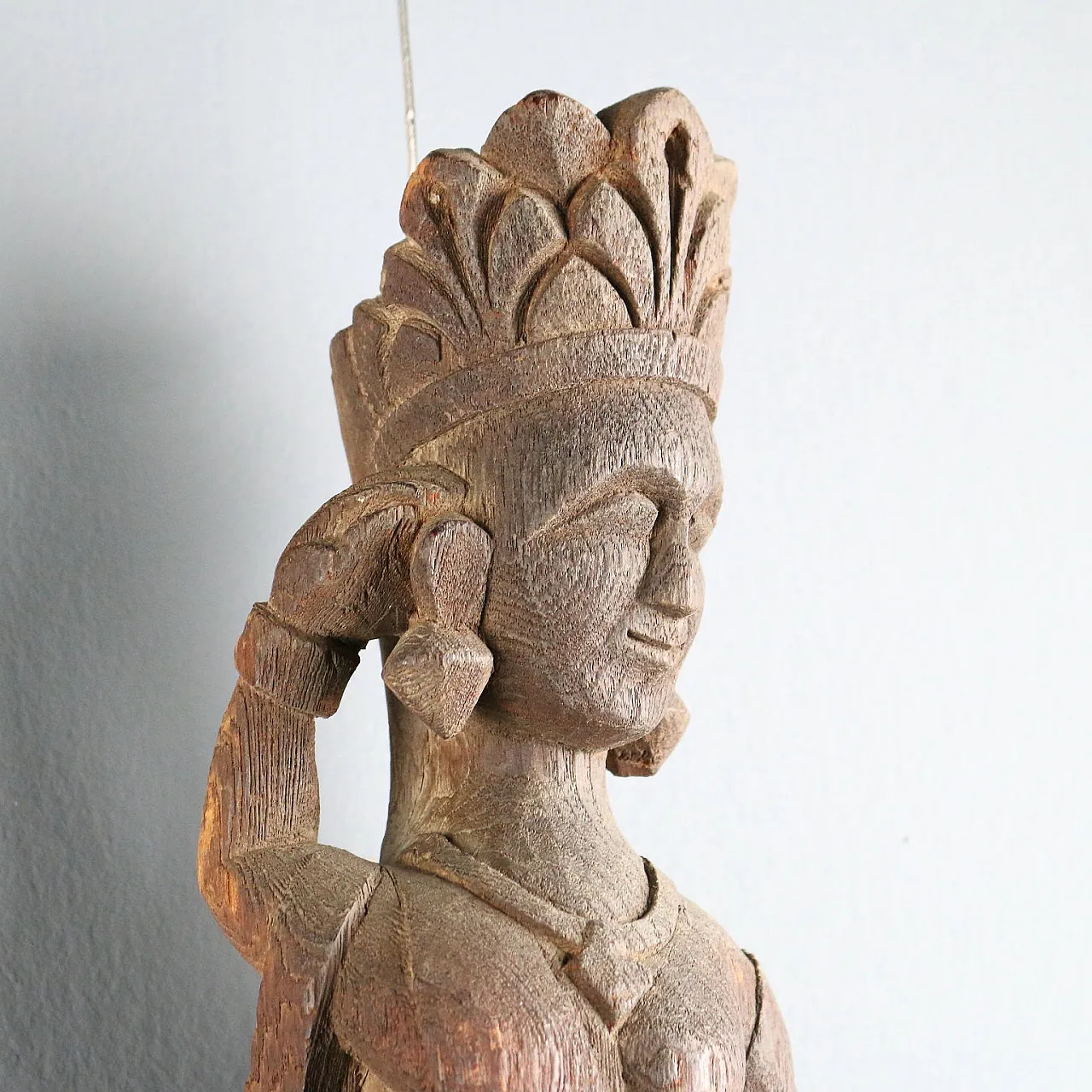 Deity female figure wooden sculpture, 20th century 3