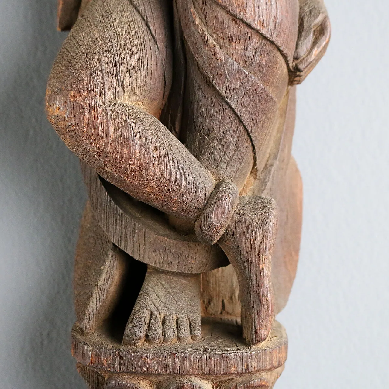 Deity female figure wooden sculpture, 20th century 6