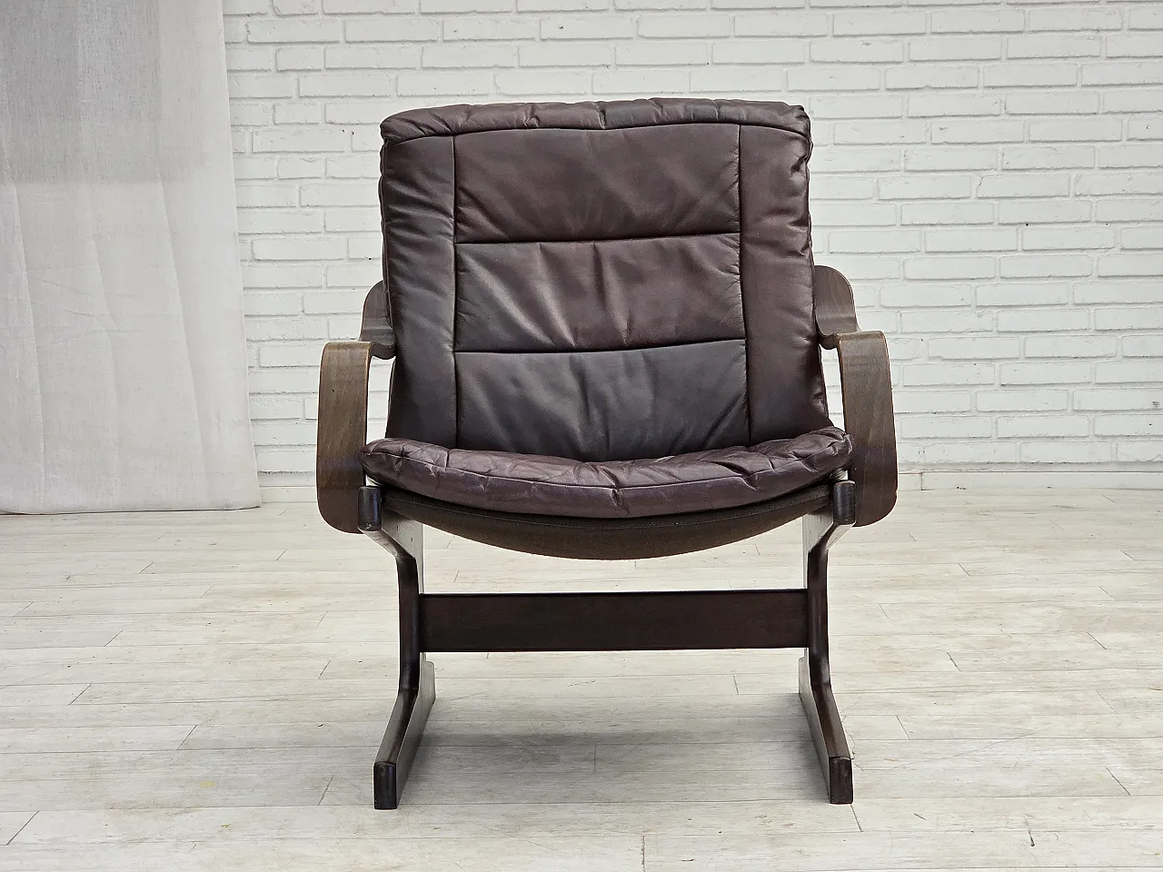 Poltrona scandinava, rivestimento in pelle marrone, anni '70 7