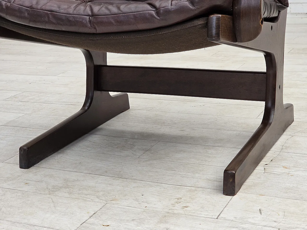 Poltrona scandinava, rivestimento in pelle marrone, anni '70 9