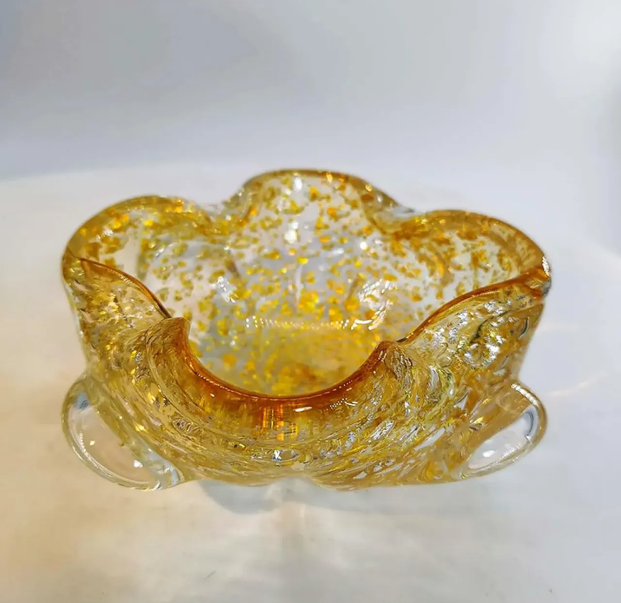 Ashtray in Murano glass with gold finishes, 1950s 5