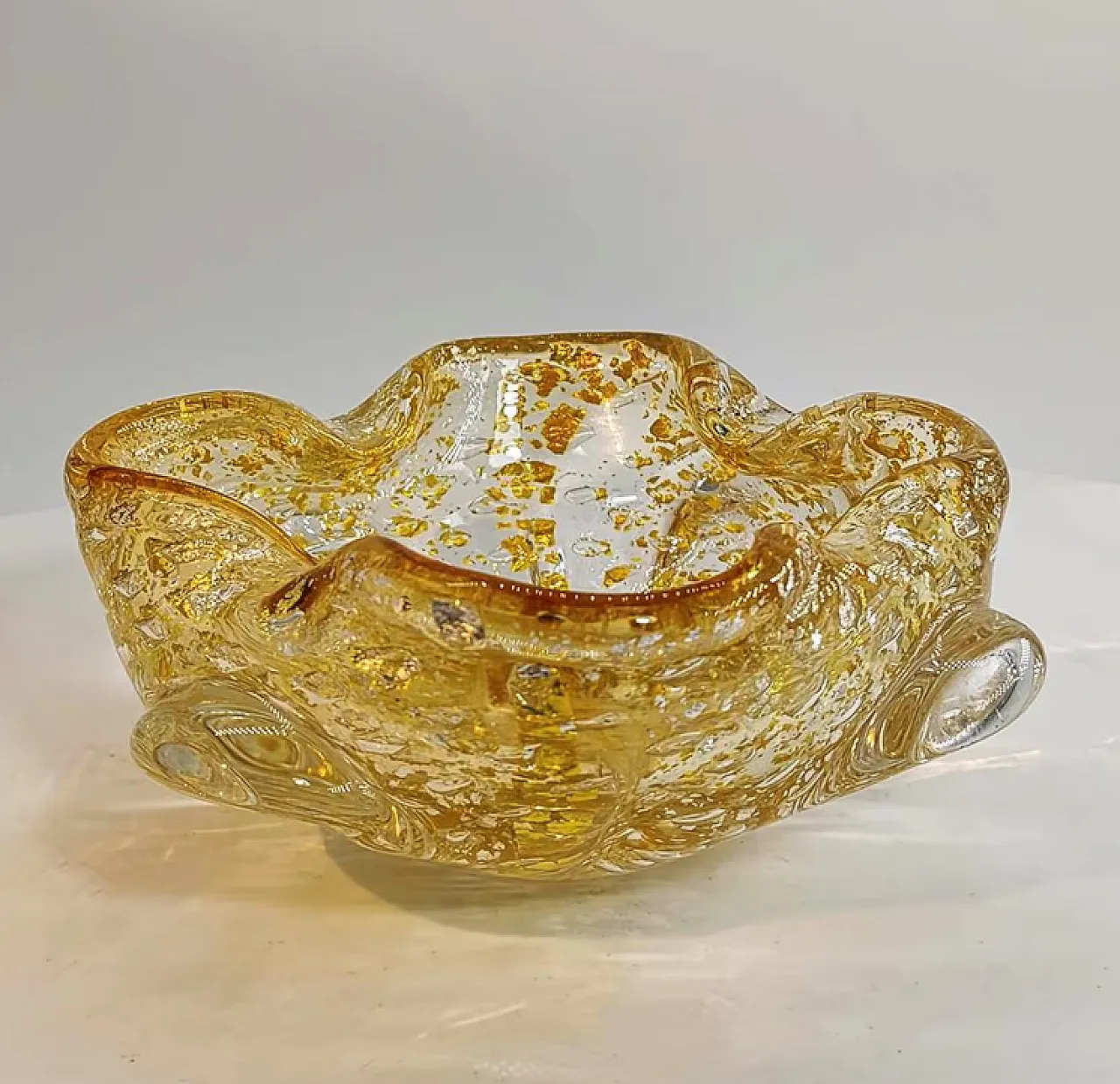 Ashtray in Murano glass with gold finishes, 1950s 7