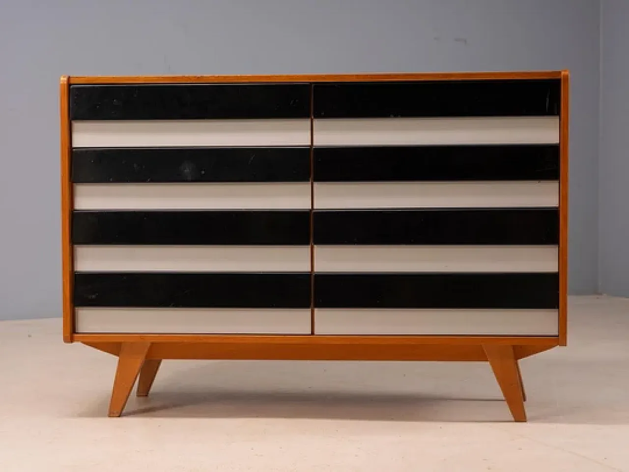Credenza U453 Mid-Century di Jiří Jiroutek per Interier Praha, anni 60 5