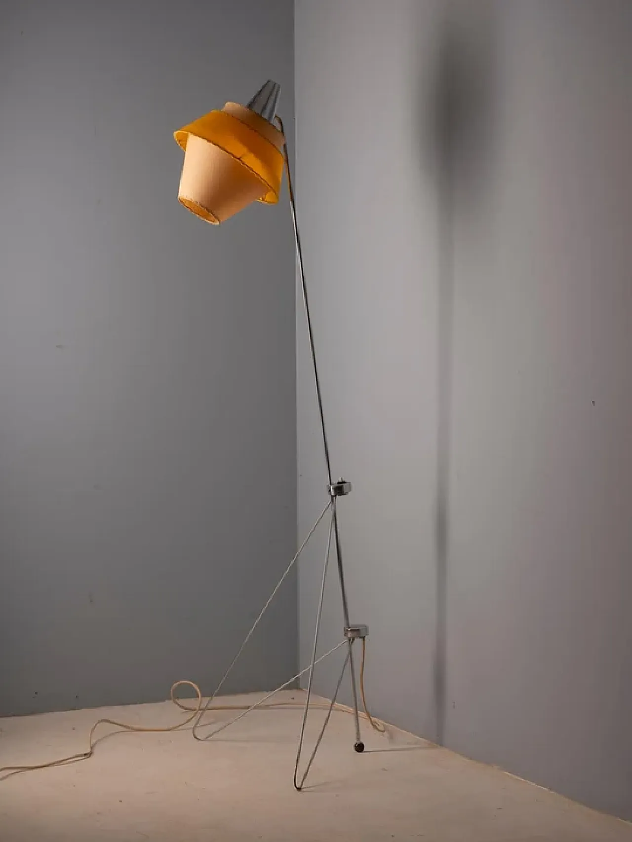 Lampada da terra di Josef Hůrka per Napako, anni '50 8