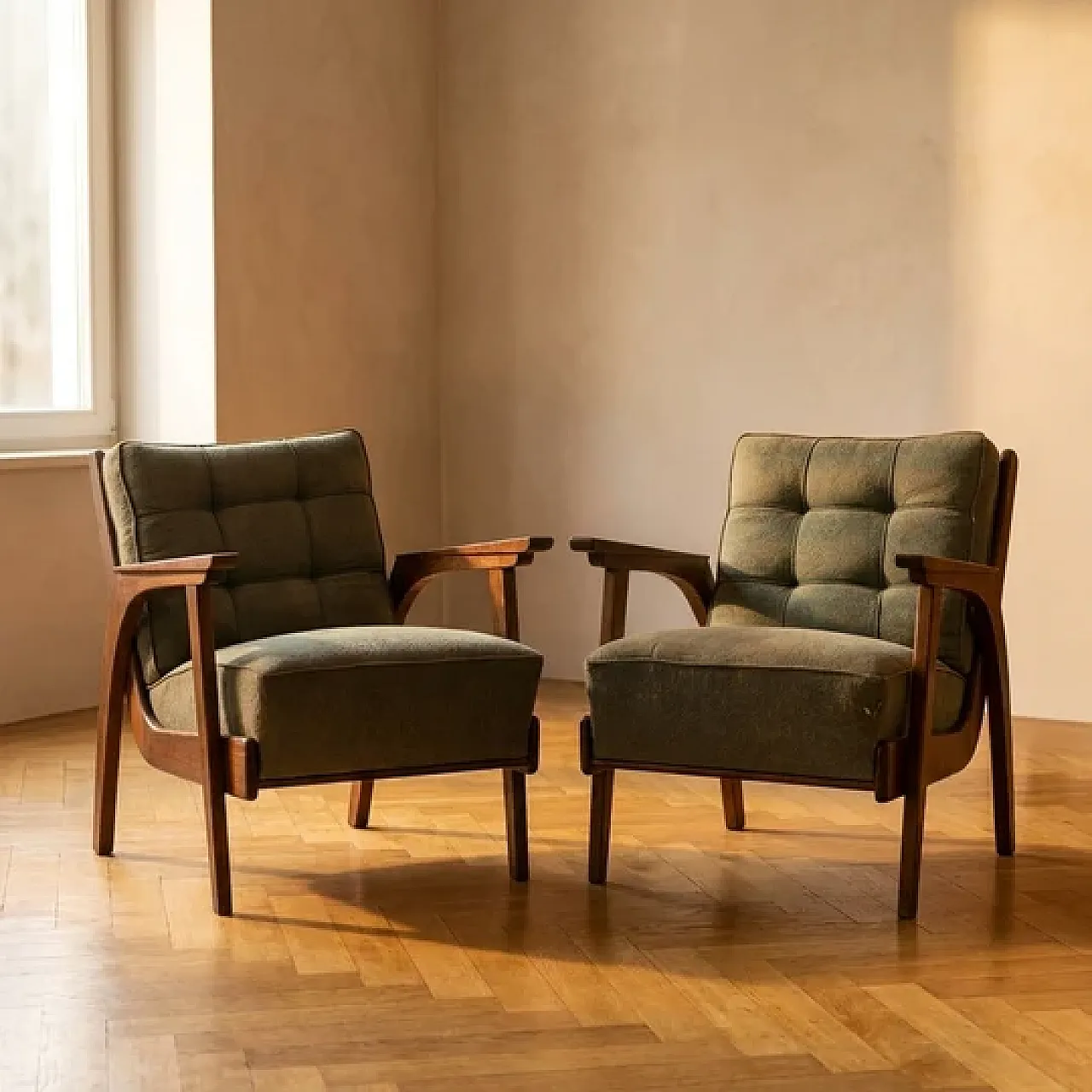 Coppia di poltrone lounge in legno e tappezzeria, '900 2