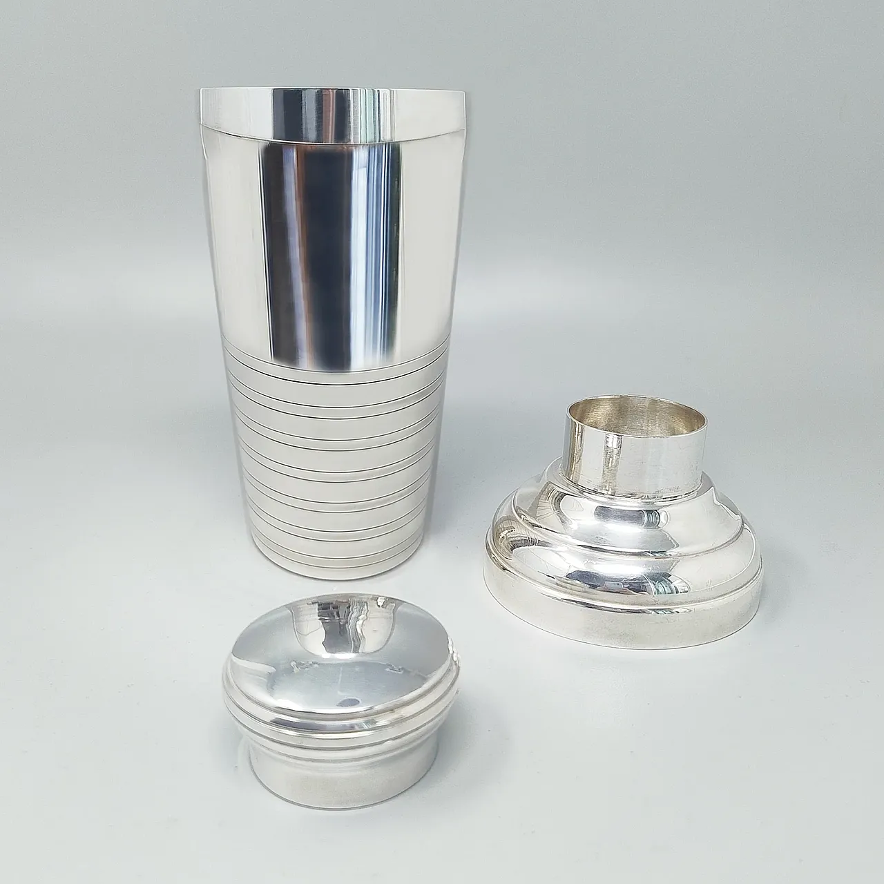 Art Deco silver plated cocktail shaker, 1930s 3