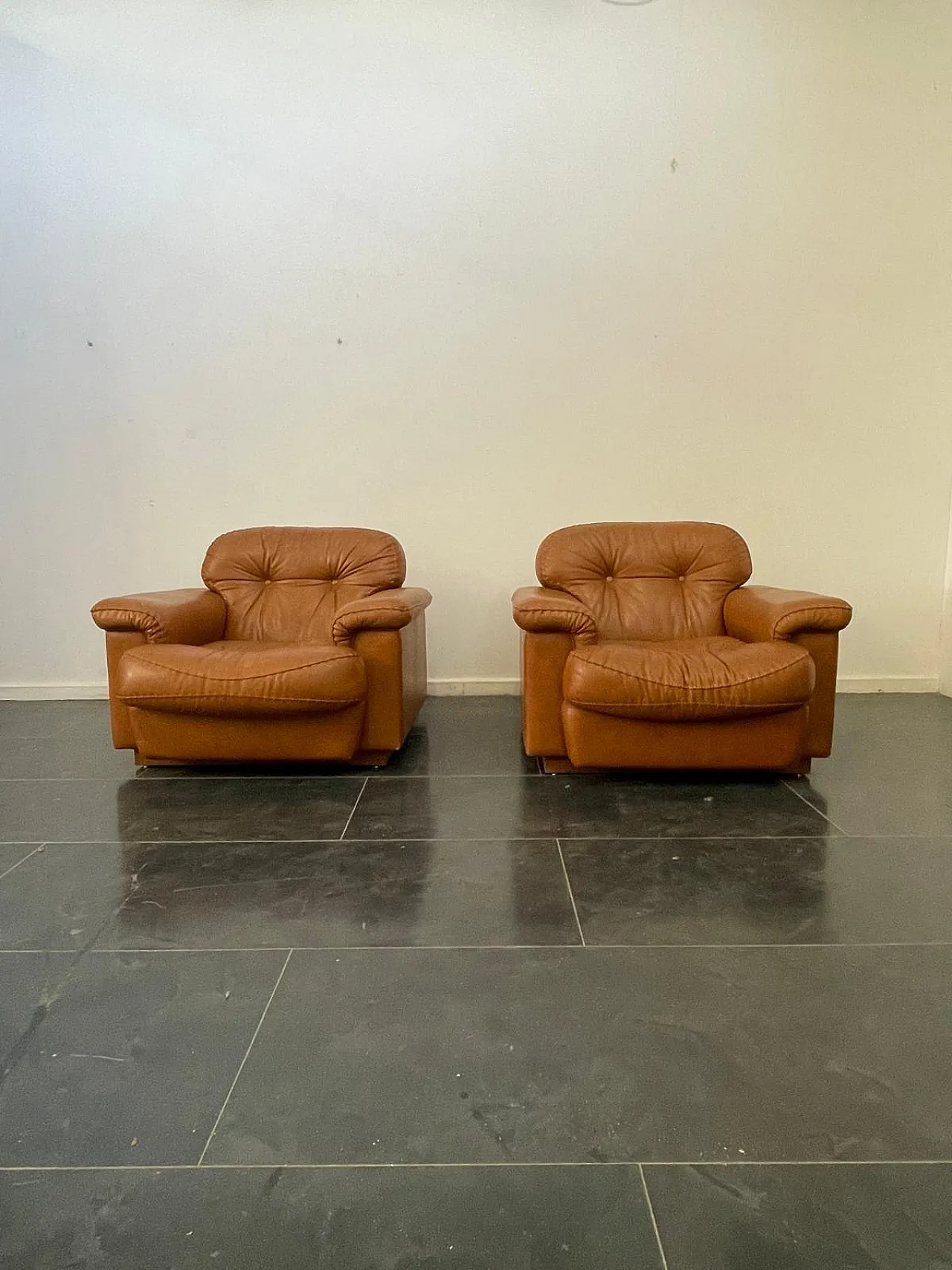 Pair of Cognac Leather Armchairs attributed to Vavassori, 1970s 2
