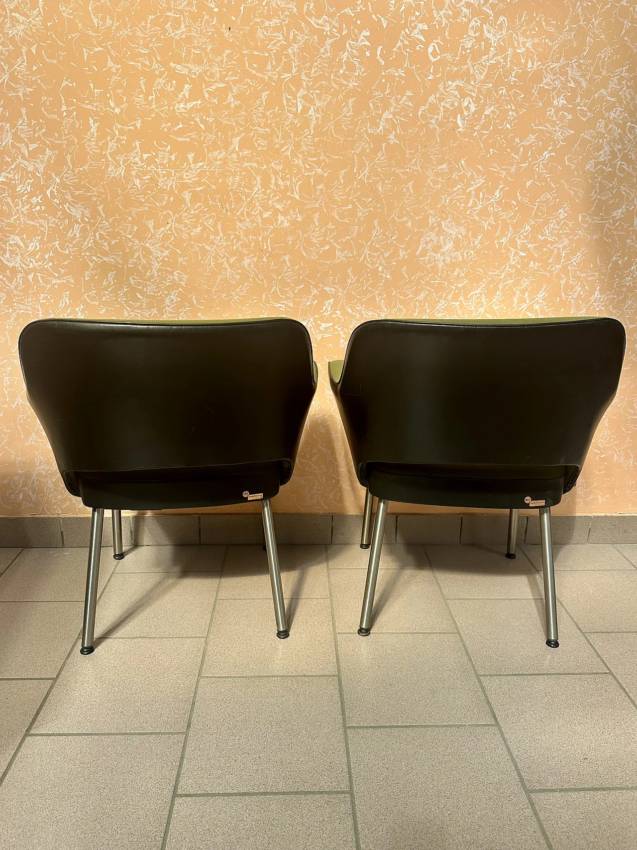 Pair of Mobiltecnica Torino armchairs, green fabric, black skai, 1970s 4