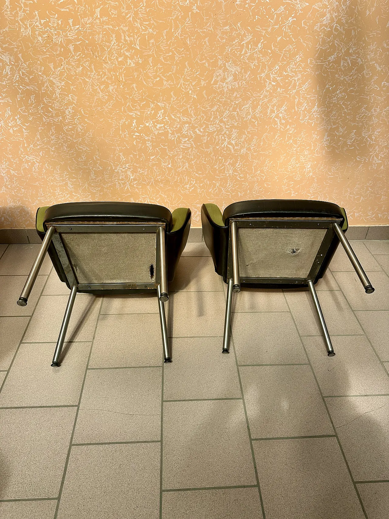 Pair of Mobiltecnica Torino armchairs, green fabric, black skai, 1970s 10