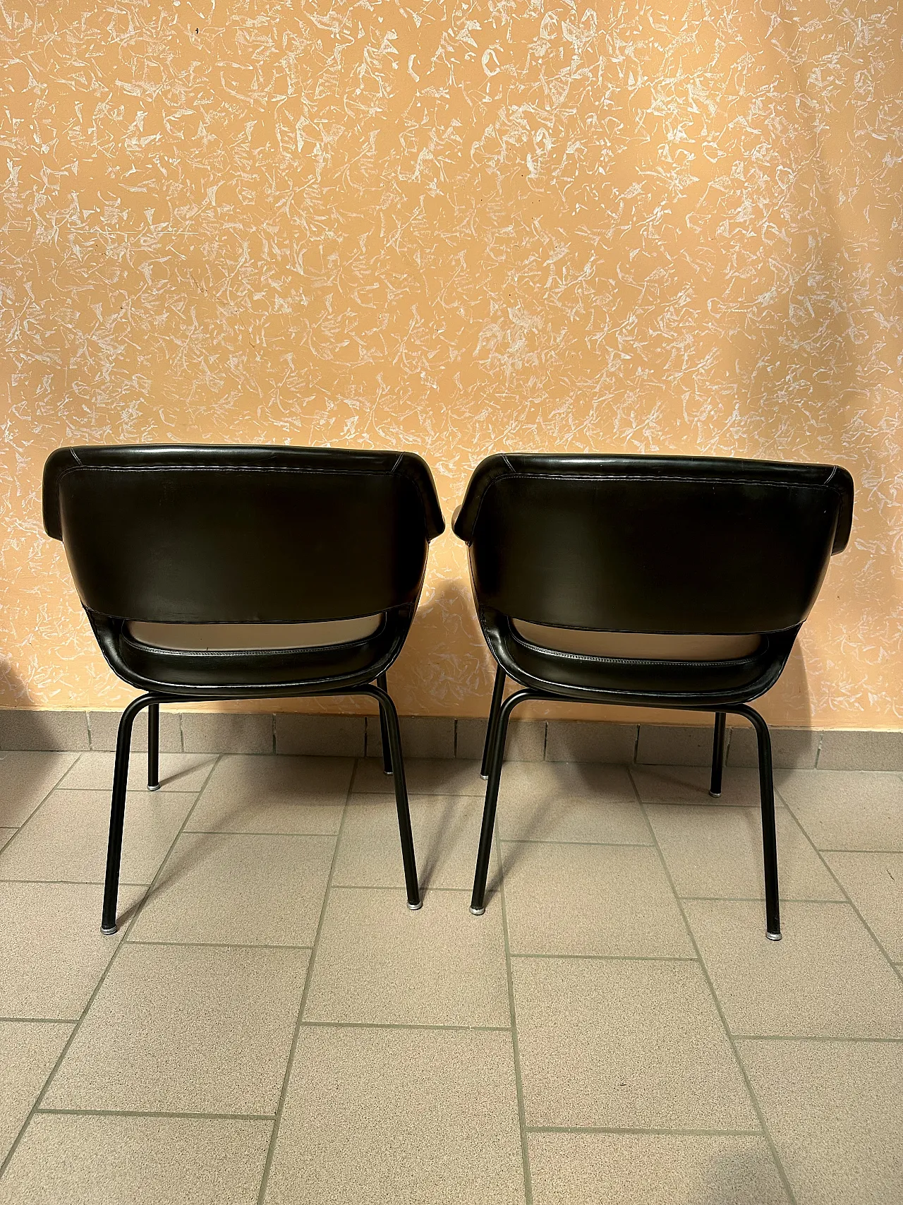 Pair of Kilta armchairs by Olli Mannermaa for Cassina, 1960s/70s 4