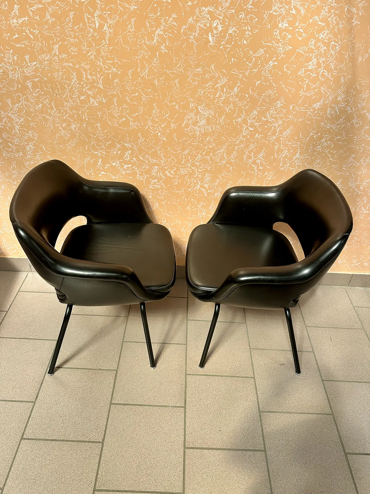 Pair of Kilta armchairs by Olli Mannermaa for Cassina, 1960s/70s 8