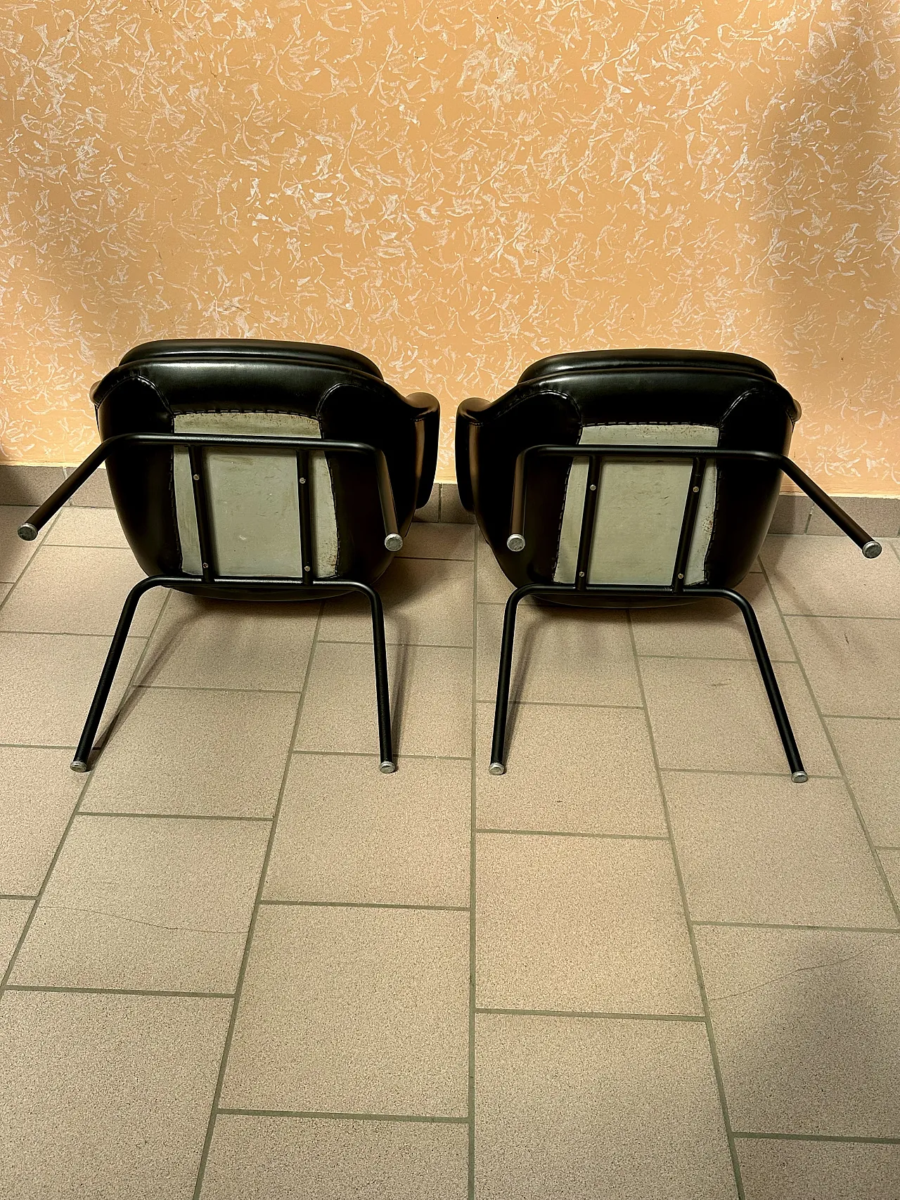 Pair of Kilta armchairs by Olli Mannermaa for Cassina, 1960s/70s 10