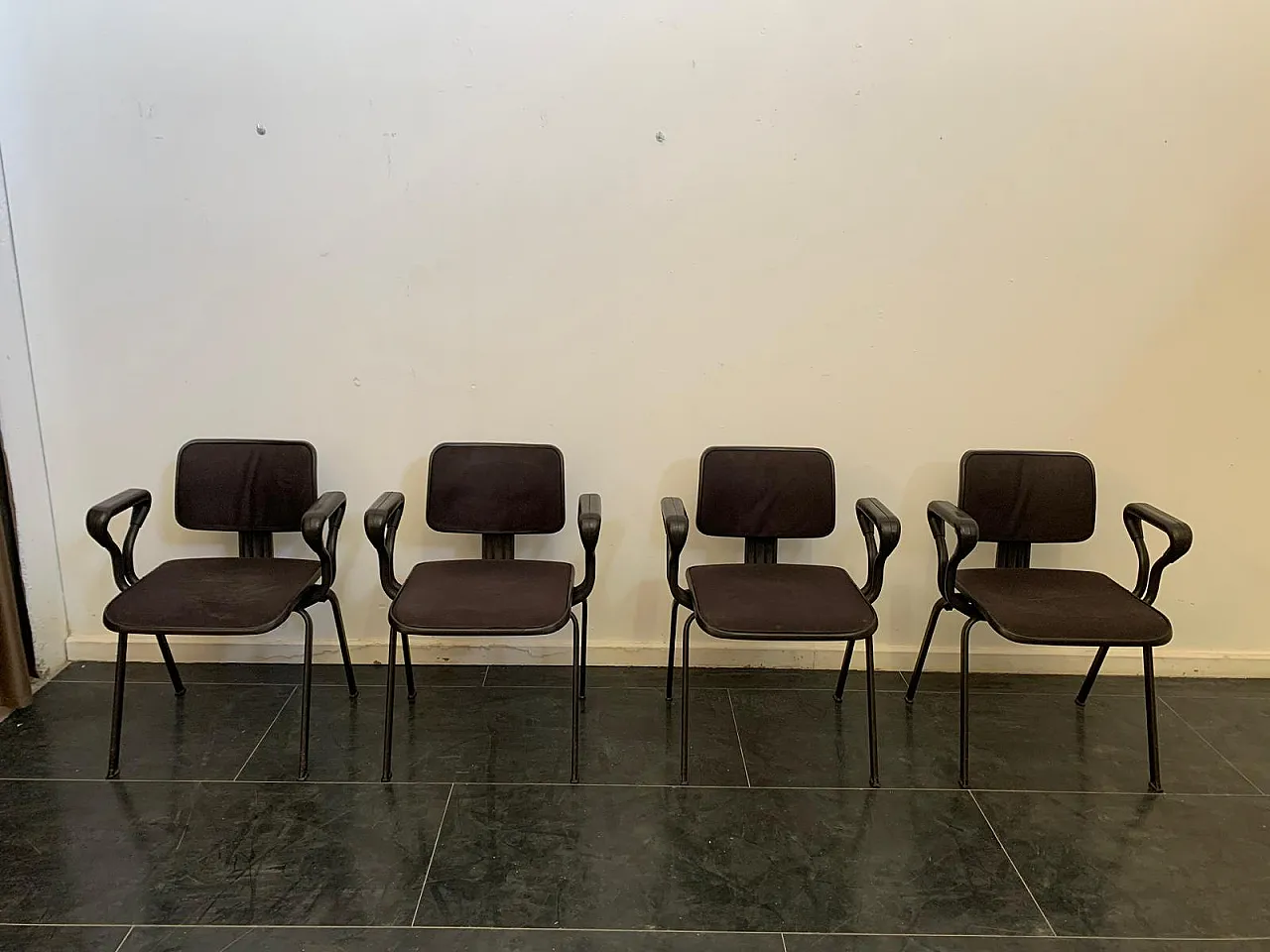 4 Synthesis Series Edys Chairs by Ettore Sottsass for Olivetti, 1970s 1