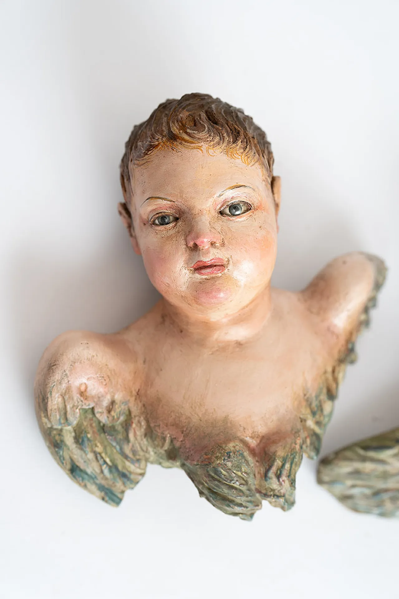 Pair of antique polychrome wooden winged cherubs,Naples, 18th century. 3