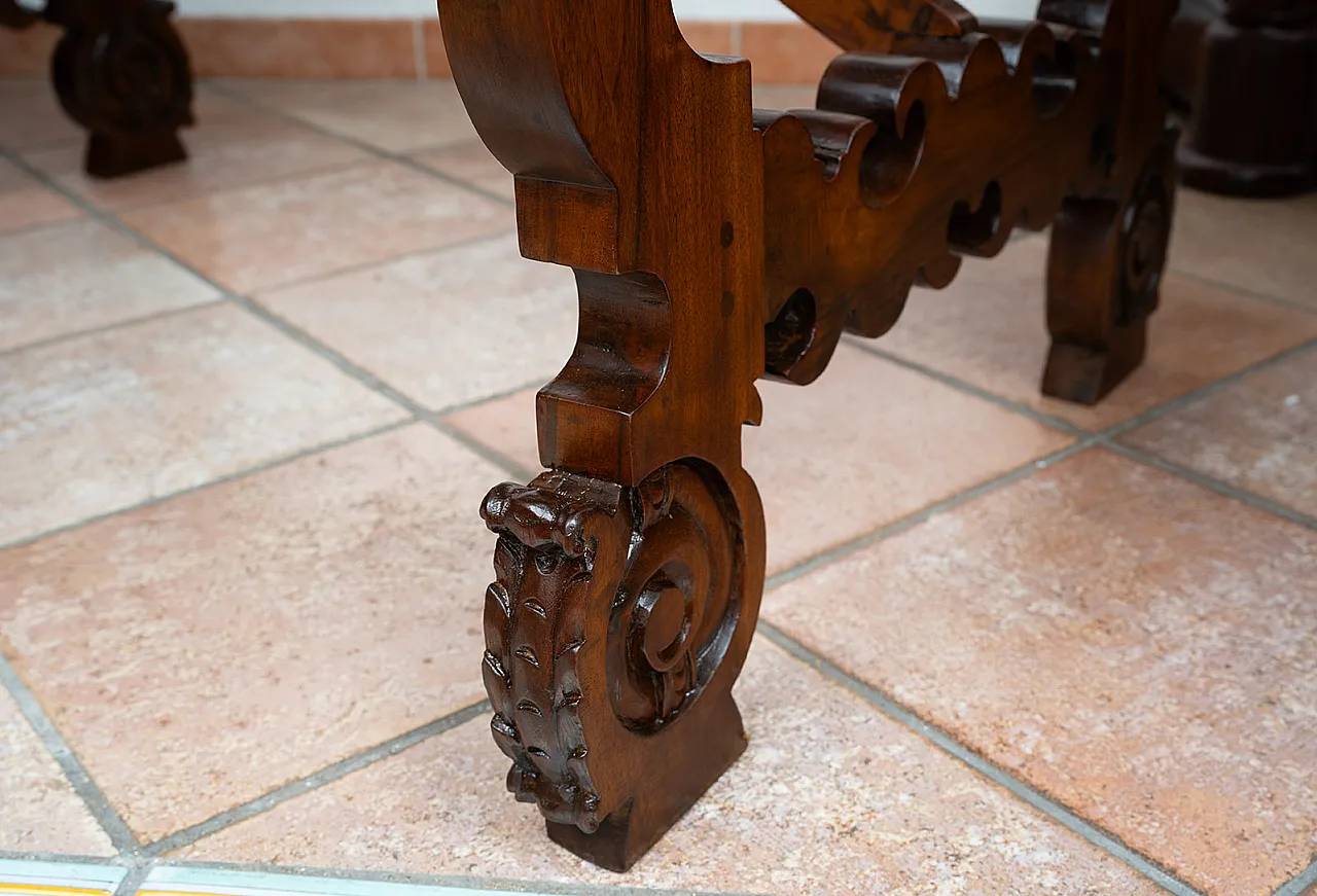 Fratino refectory table in solid walnut, Naples, early 19th century. 5