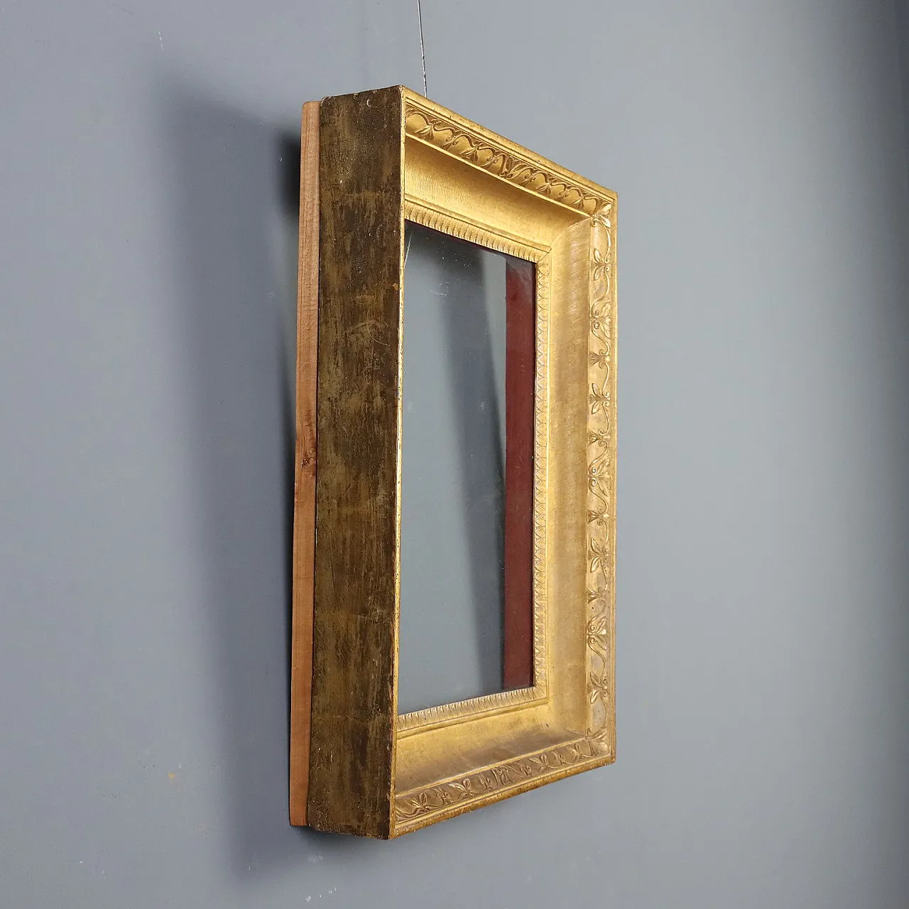 Empire frame in carved and gilded wood, early 19th century 3
