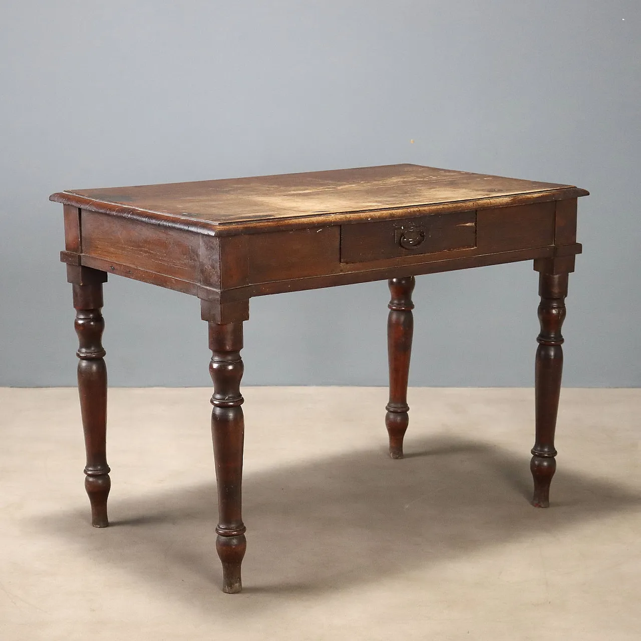 Walnut writing desk with turned legs, 19th century 1